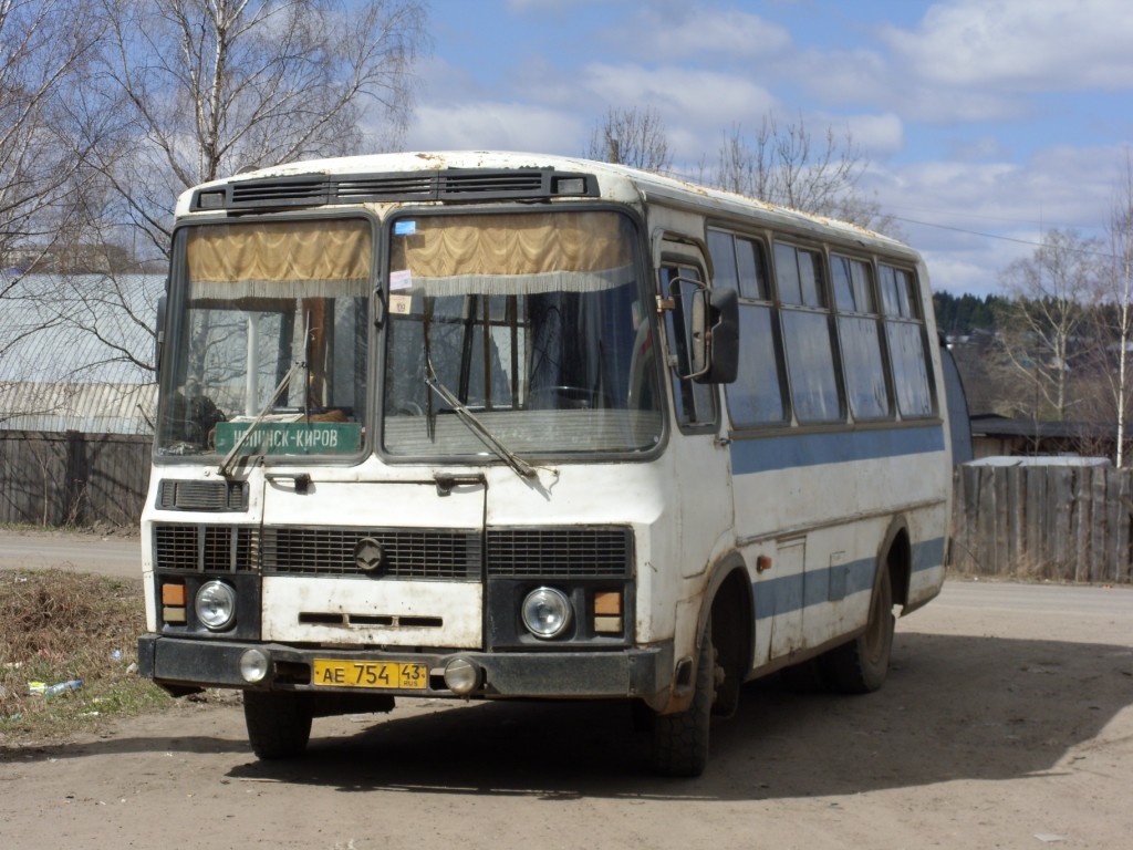 Kirov region, PAZ-3205 (00) # АЕ 754 43