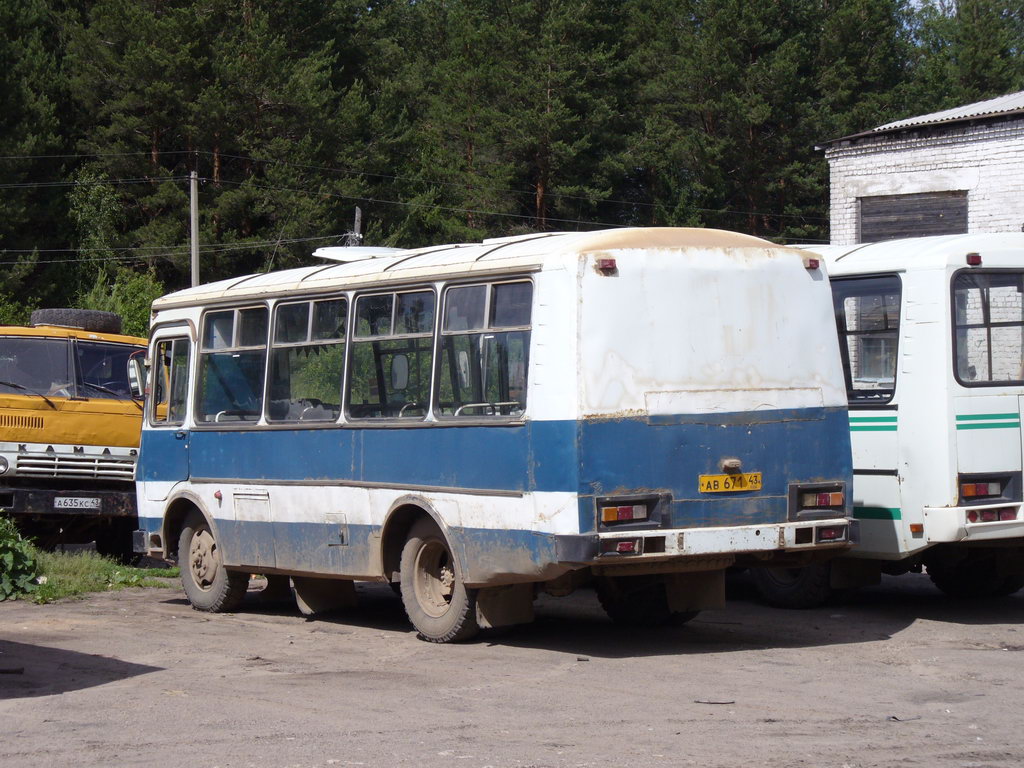 Kirov region, PAZ-3205 (00) # АВ 671 43