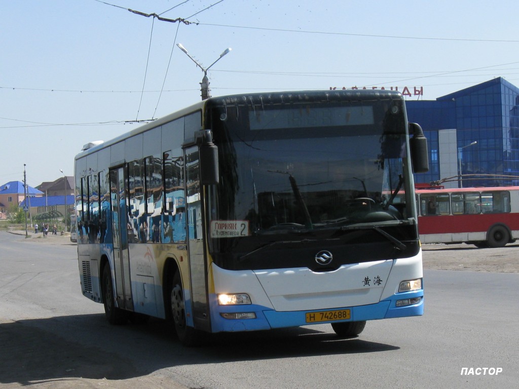 Карагандинская область, Huang Hai DD6109S22 № H 742688 — Фото — Автобусный  транспорт