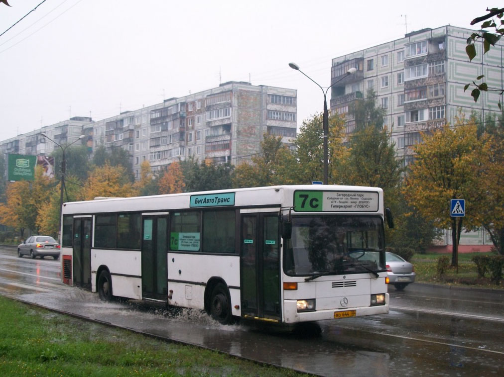 Vladimir region, Mercedes-Benz O405N # ВО 644 33