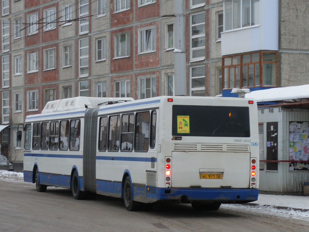 Novgorod region, LiAZ-6212.70 # 399