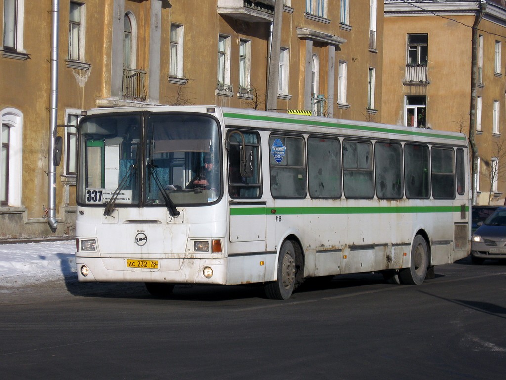 Saint Petersburg, LiAZ-5256.26 # 7166