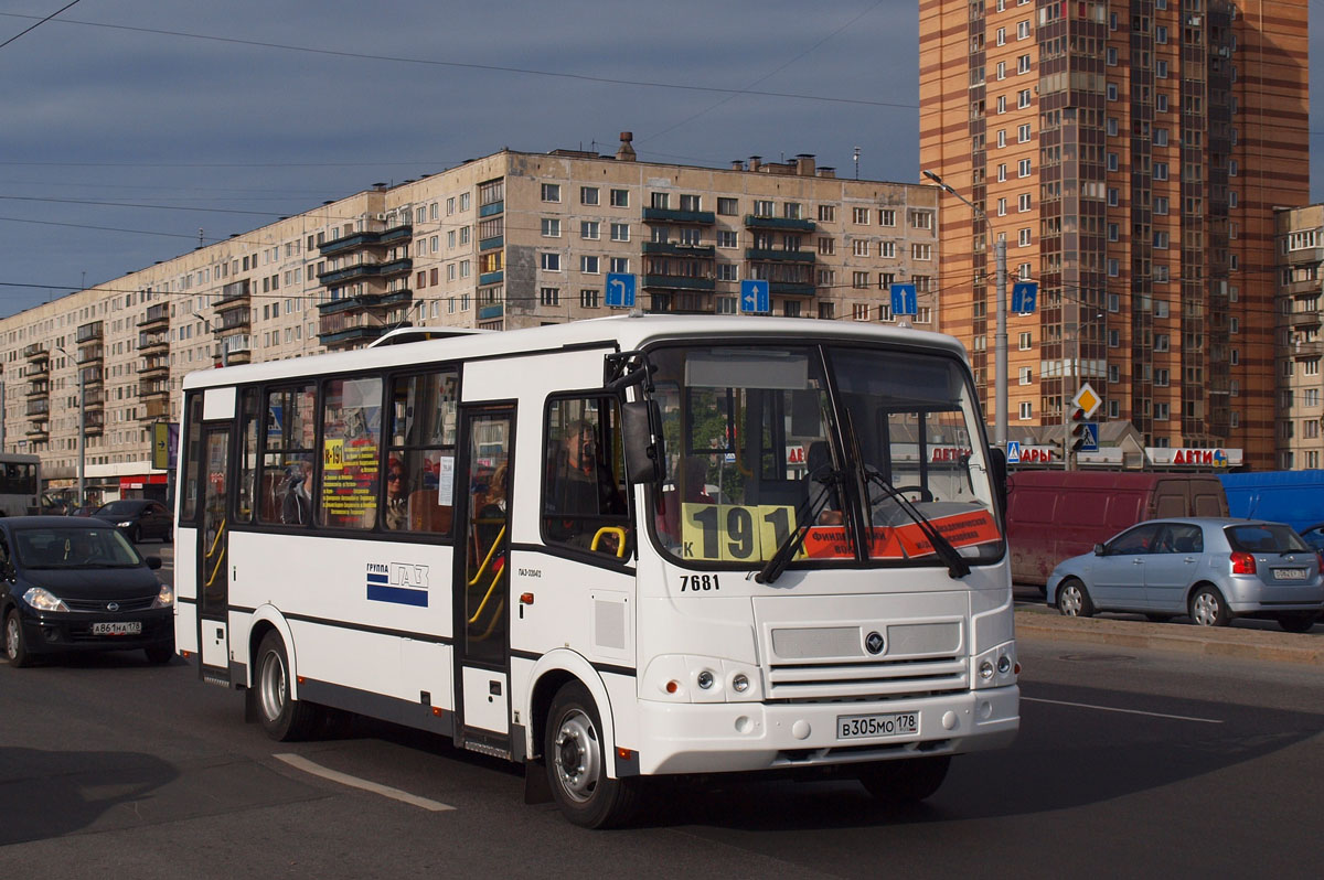 Saint Petersburg, PAZ-320412-05 # 7681