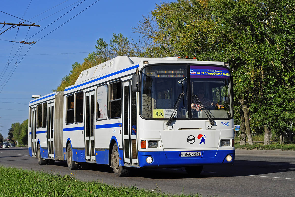 Novgorod region, LiAZ-6212.70 # 399