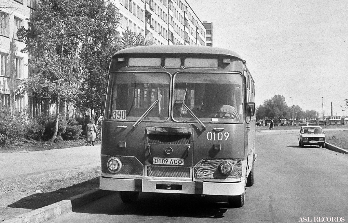 Saint Petersburg, LiAZ-677M # 0109
