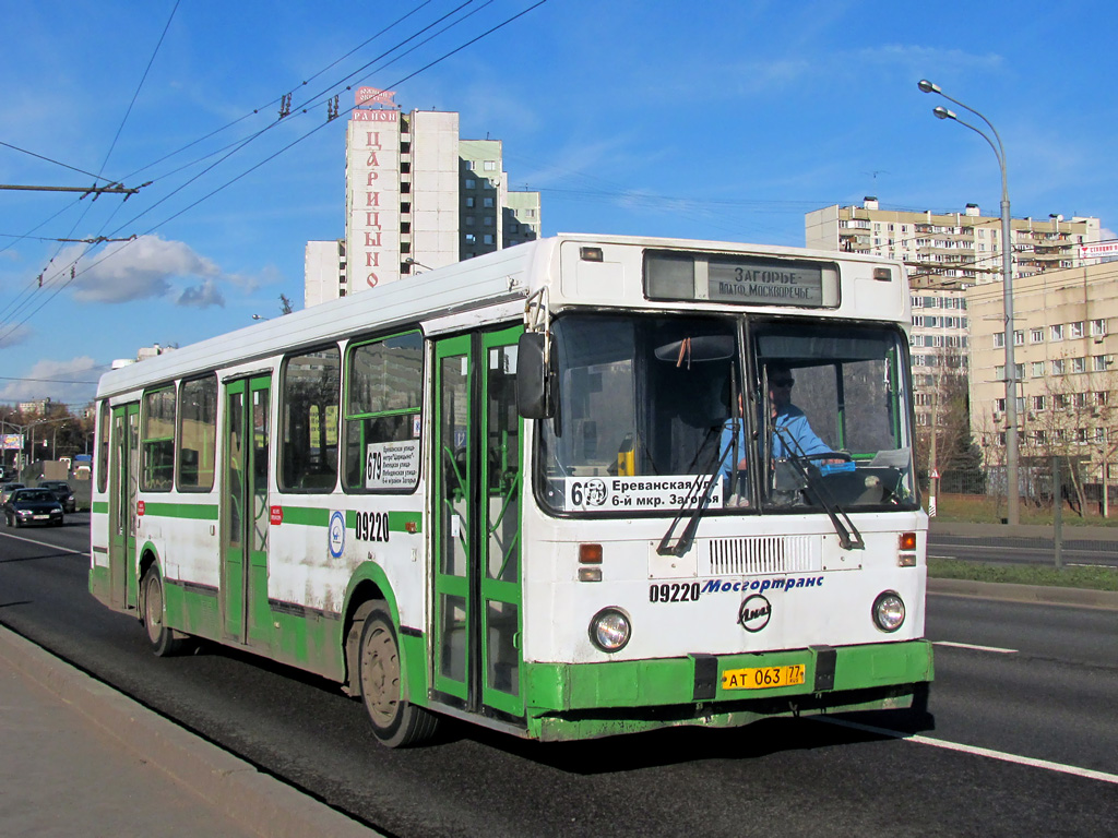 Moscow, LiAZ-5256.25 # 09220