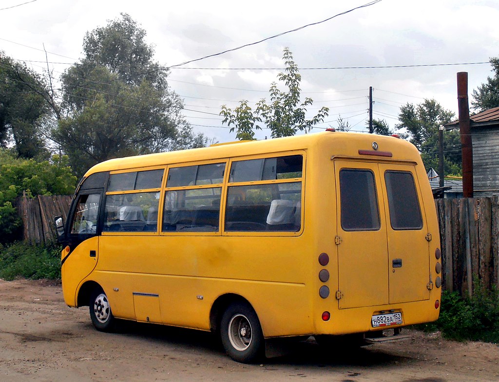 Nizhegorodskaya region, Dongfeng DFA6600 # Н 882 ВА 152