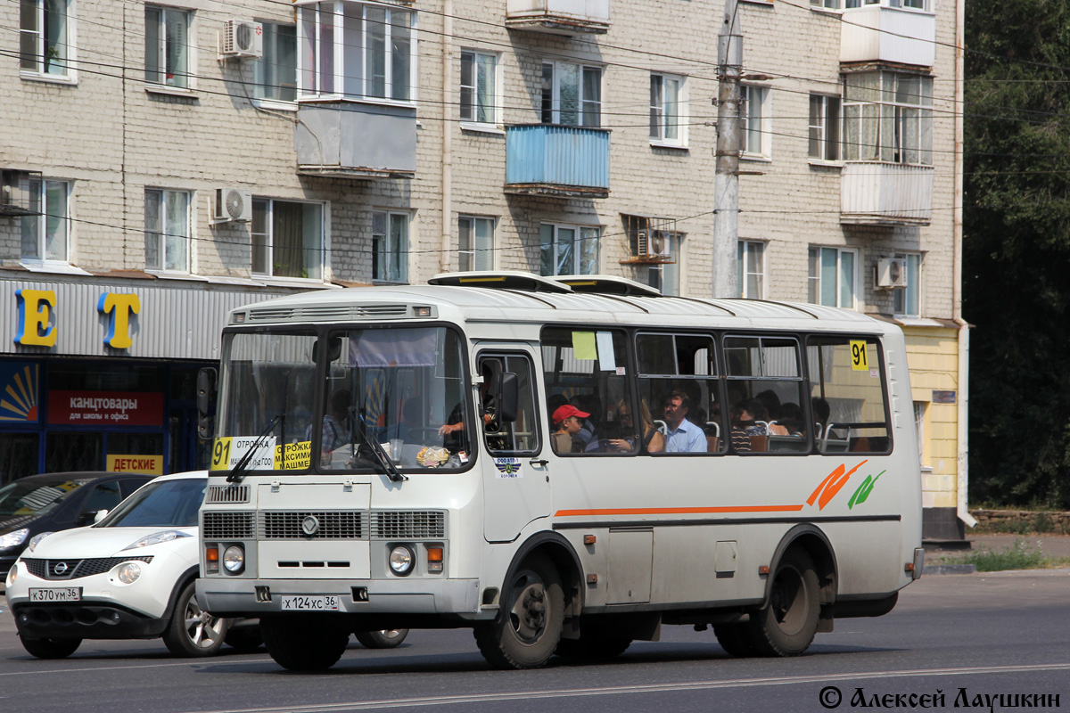 Voronezh region, PAZ-32054 # Х 124 ХС 36