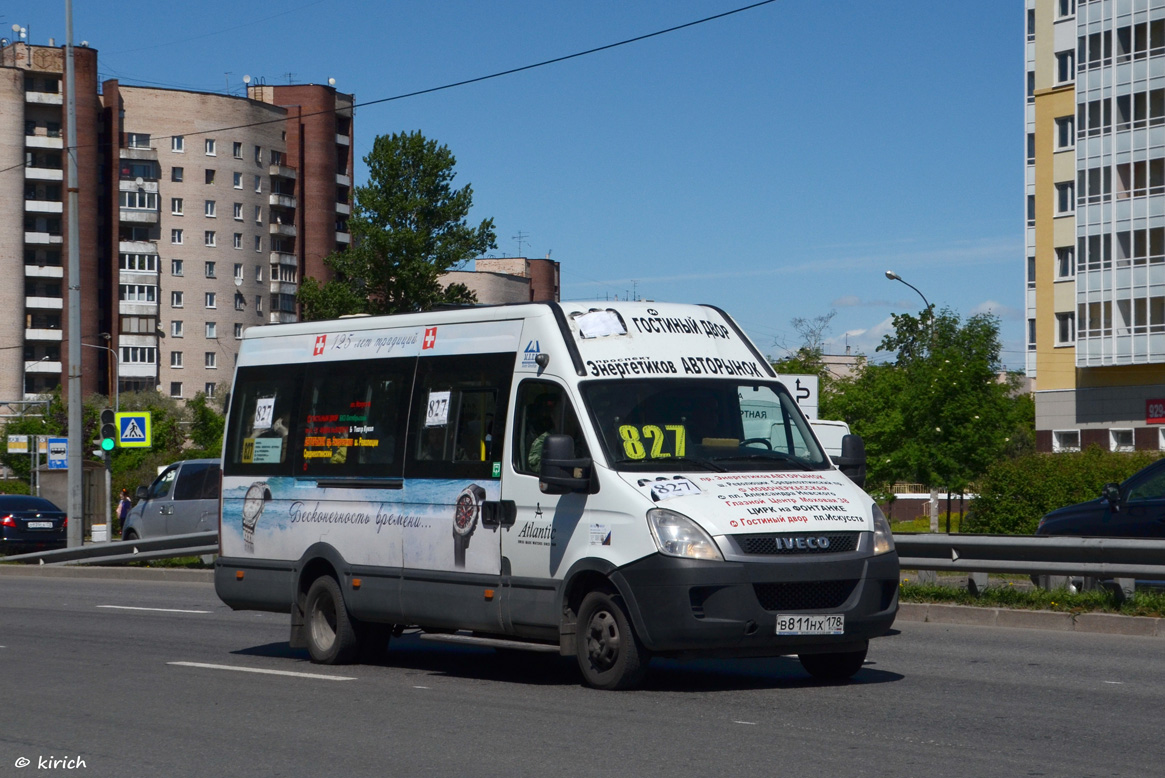 Санкт-Петербург, Нижегородец-2227UT (IVECO Daily) № В 811 НХ 178 — Фото —  Автобусный транспорт