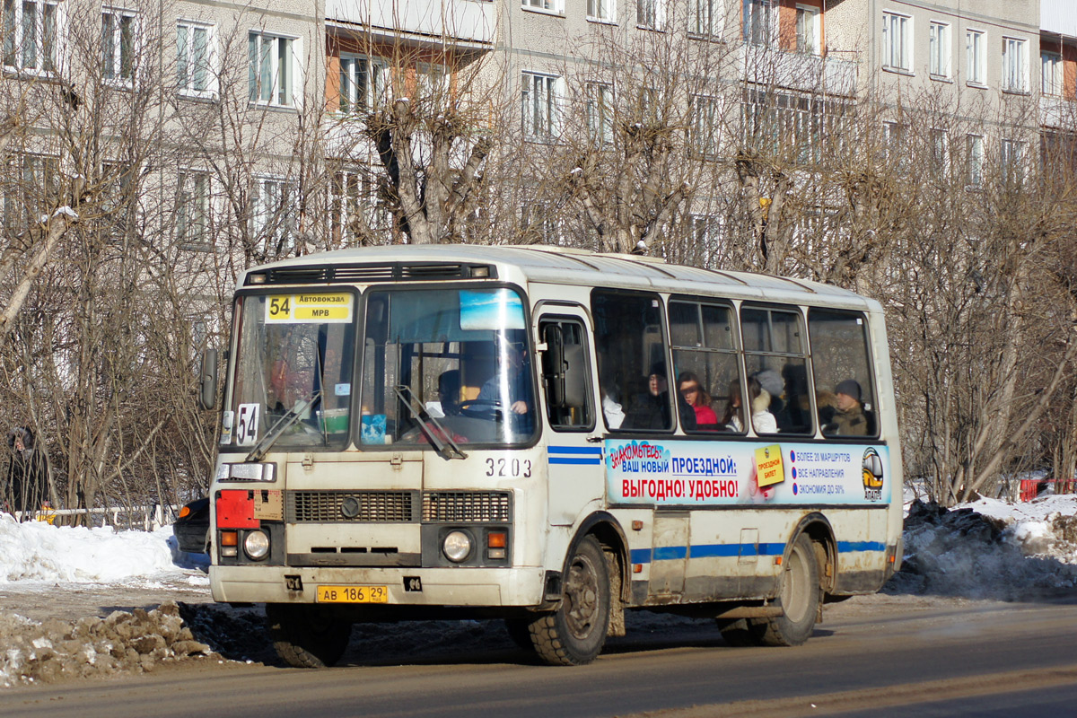 Arkhangelsk region, PAZ-32054 # 3203