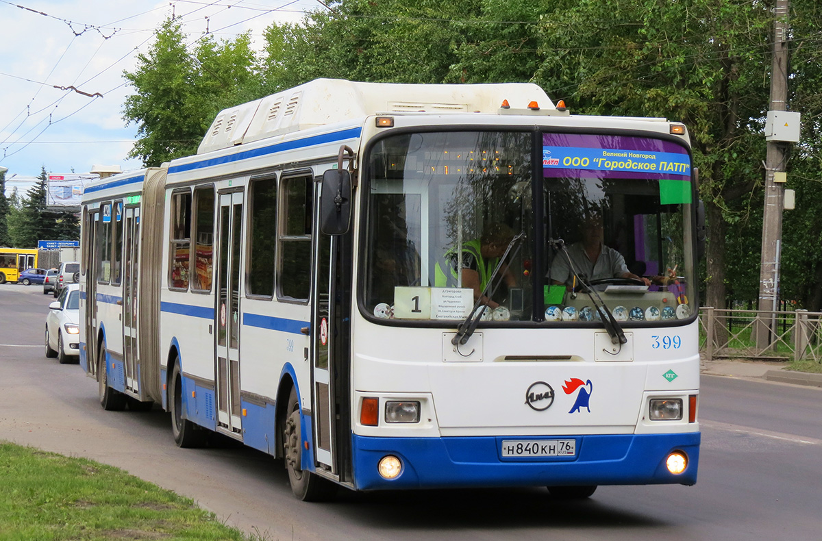 Novgorod region, LiAZ-6212.70 # 399