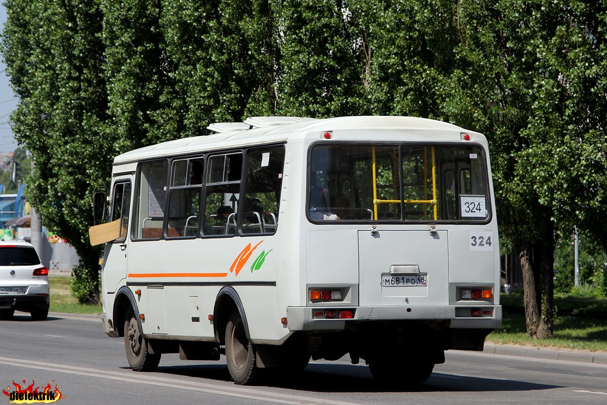 Lipetsk region, PAZ-32054 # М 681 РО 48