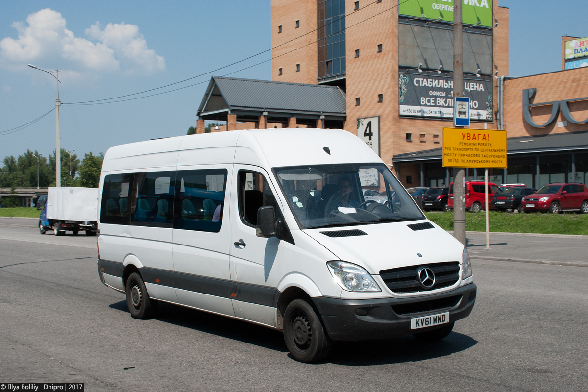 Великобритания, Mercedes-Benz Sprinter № KV61 WWD — Фото — Автобусный  транспорт