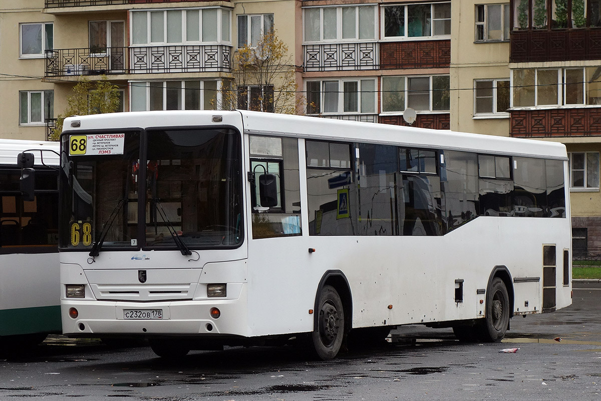 Saint Petersburg, NefAZ-5299-30-32 # 7
