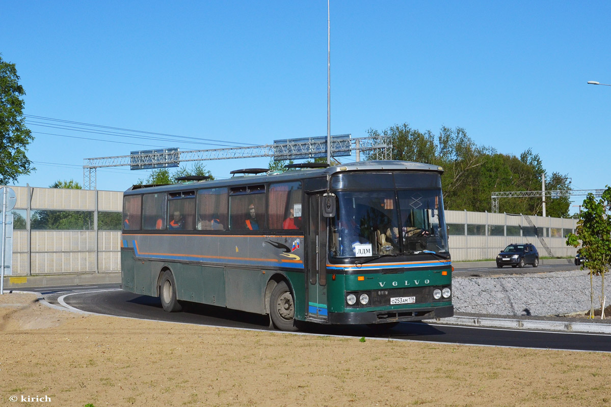 Saint Petersburg, VBK M600H-Ekspress # О 253 АМ 178