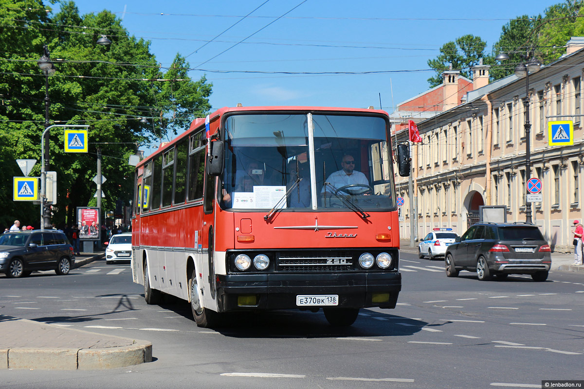 Санкт-Петербург, Ikarus 250.93 № Е 370 ВК 138; Санкт-Петербург — IV  Петербургский парад ретро-транспорта 26 мая 2018 г. — Фото — Автобусный  транспорт