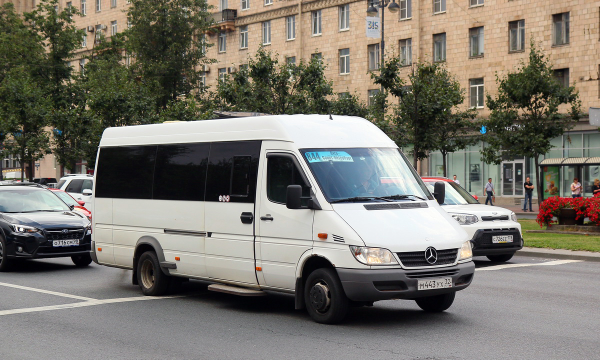 Ленинградская область, Луидор-223203 (MB Sprinter Classic) № М 443 УХ 32 —  Фото — Автобусный транспорт