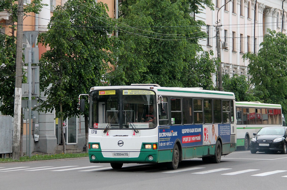 Novgorod region, LiAZ-5256.25 # 178
