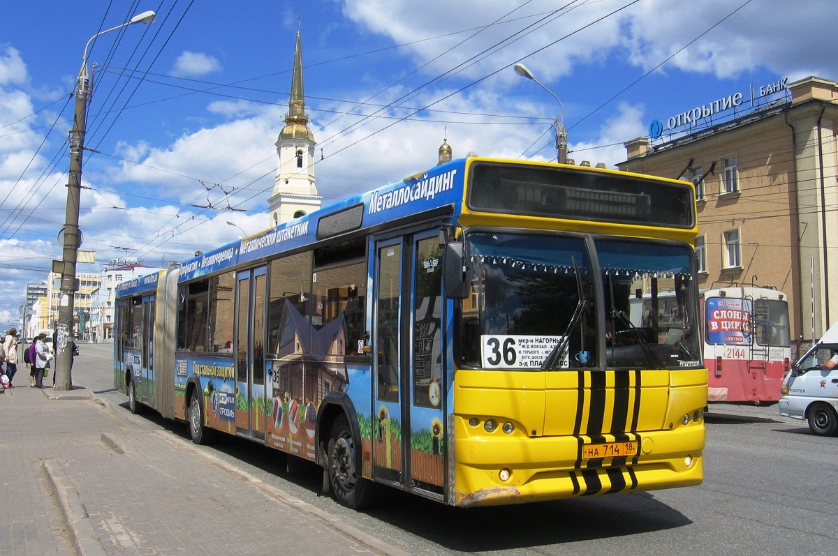 Udmurtia, MAZ-105.465 # НА 714 18