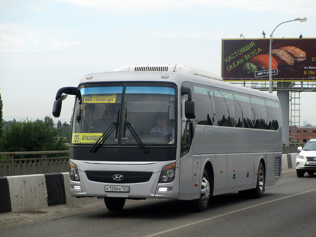 Краснодарский край, Hyundai Universe Space Luxury № К 120 КК 123 — Фото —  Автобусный транспорт