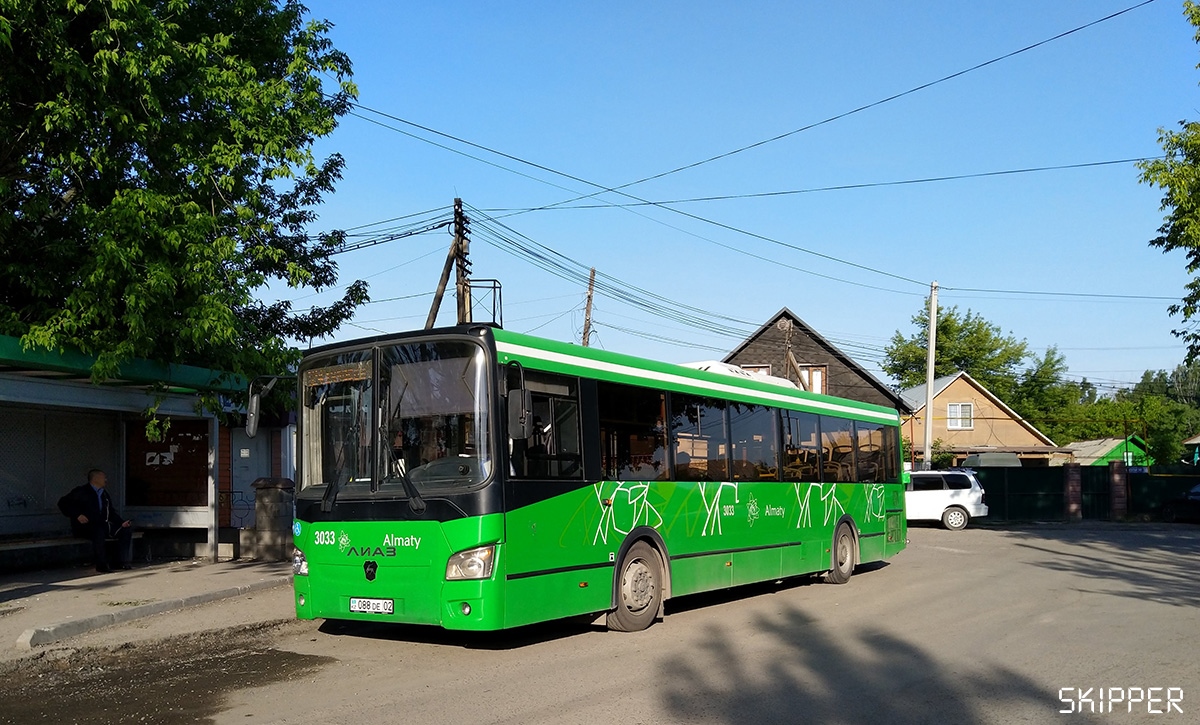 Almaty, LiAZ-5293.60 # 3033