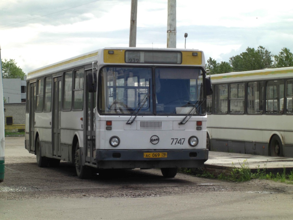 Санкт-Петербург, ЛиАЗ-5256.00 № 7747