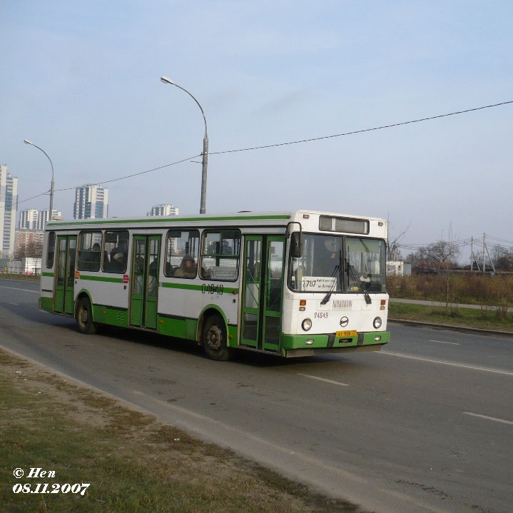 Москва, ЛиАЗ-5256.25 № 04649