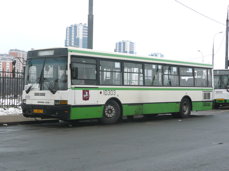 Moscow, Ikarus 415.33 # 10303