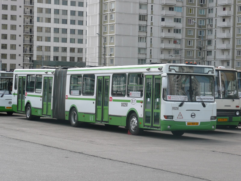 Москва, ЛиАЗ-6212.01 № 08258