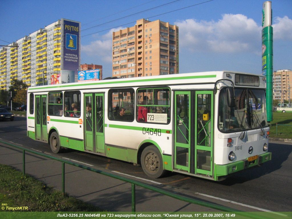 Moskau, LiAZ-5256.25 Nr. 04648