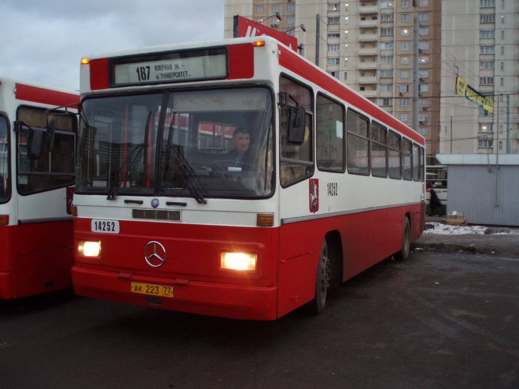 Москва, Mercedes-Benz O325 № 14252