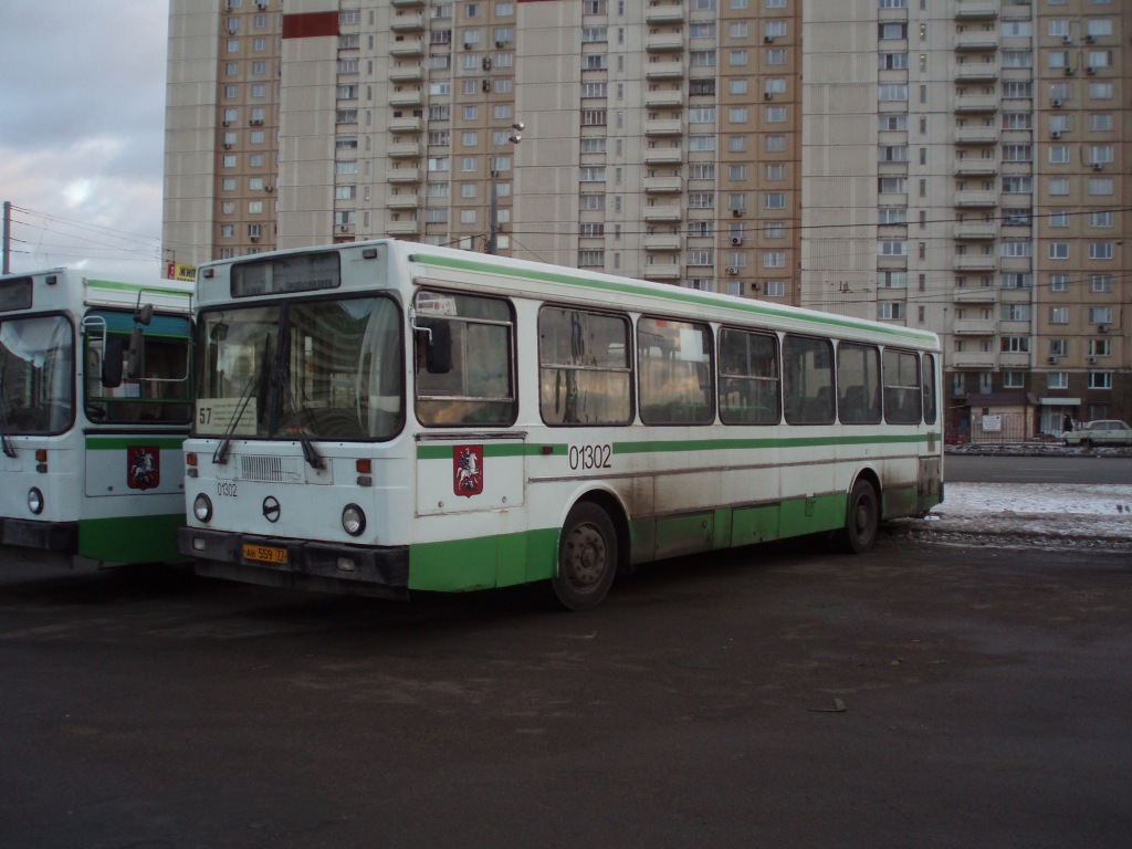 Москва, ЛиАЗ-5256.25 № 01302