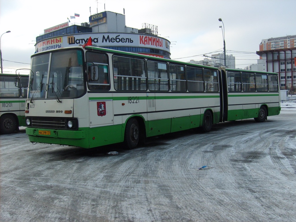 Москва, Ikarus 280.33M № 18221