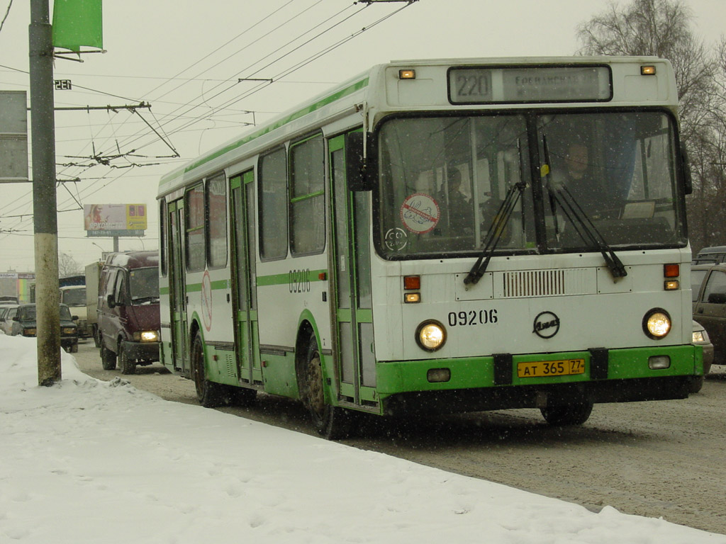 Москва, ЛиАЗ-5256.25 № 09206