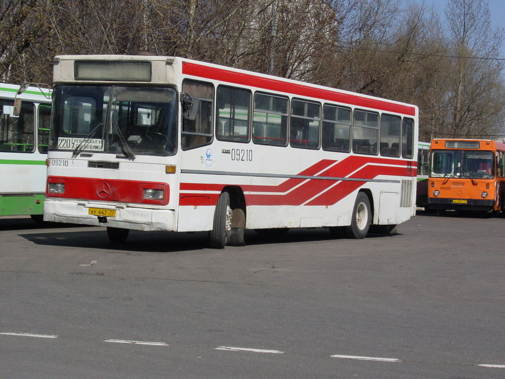 Москва, Mercedes-Benz O325 № 09210