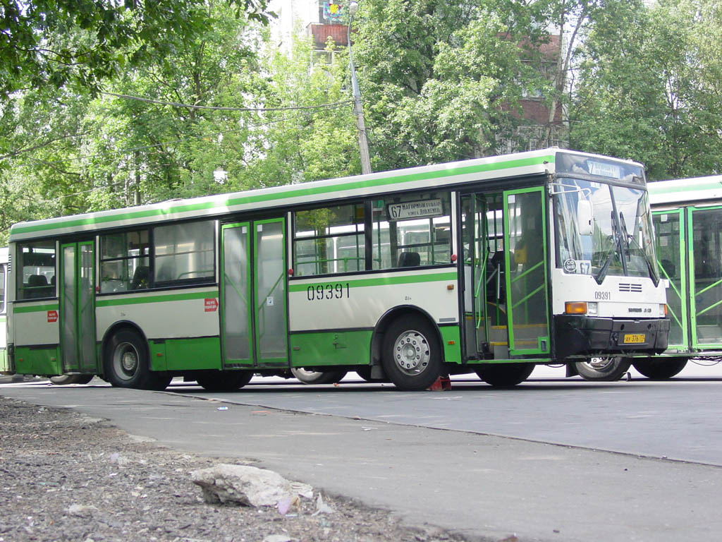 Москва, Ikarus 415.33 № 09391