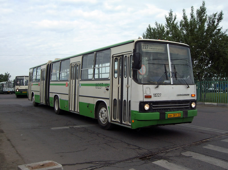 Москва, Ikarus 280.33M № 18227