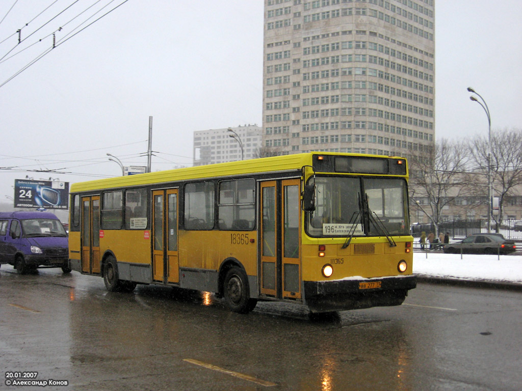 Москва, ЛиАЗ-5256.25 № 18365