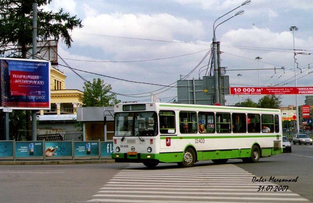 Москва, ЛиАЗ-5256.25 № 05433