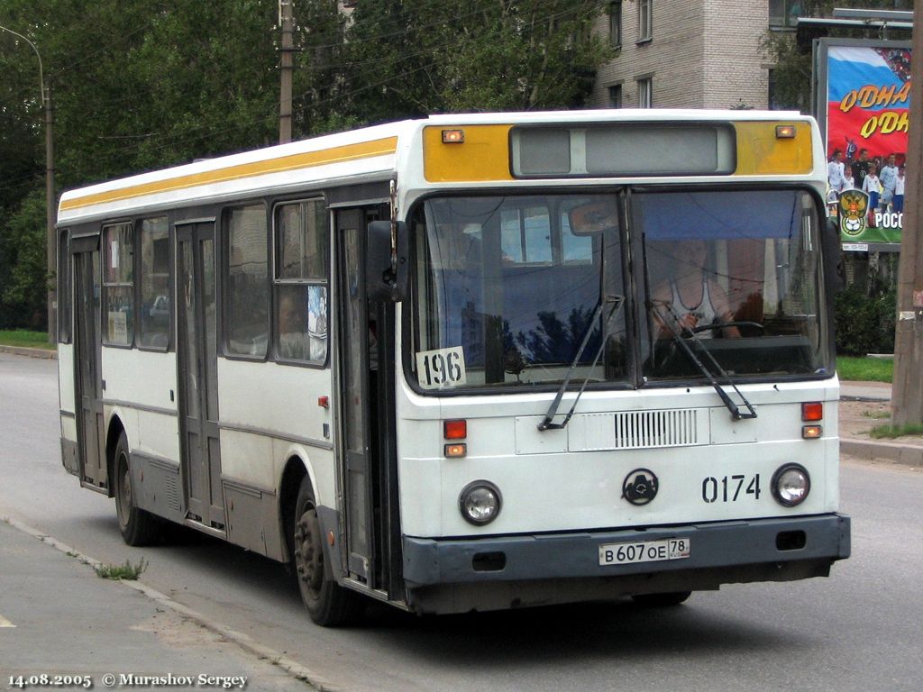 Sanktpēterburga, LiAZ-5256.00 № 0174