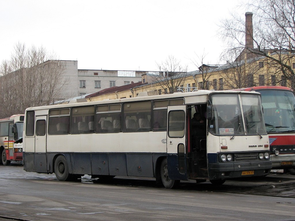 Ленинградская область, Ikarus 250.93 № АА 174 47