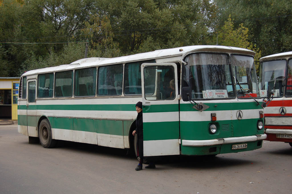 Автовокзал тверь торжок. ЛАЗ 699р ПАТП. Автовокзал Торжок. Laz 699rt. Тверские автобусы ЛАЗ.