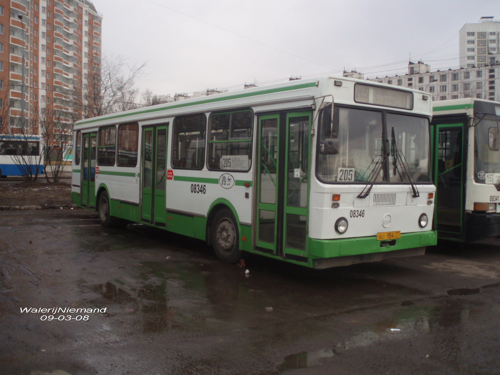 Moskva, LiAZ-5256.25 č. 08346