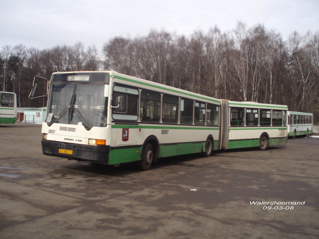 Москва, Ikarus 435.17 № 08697