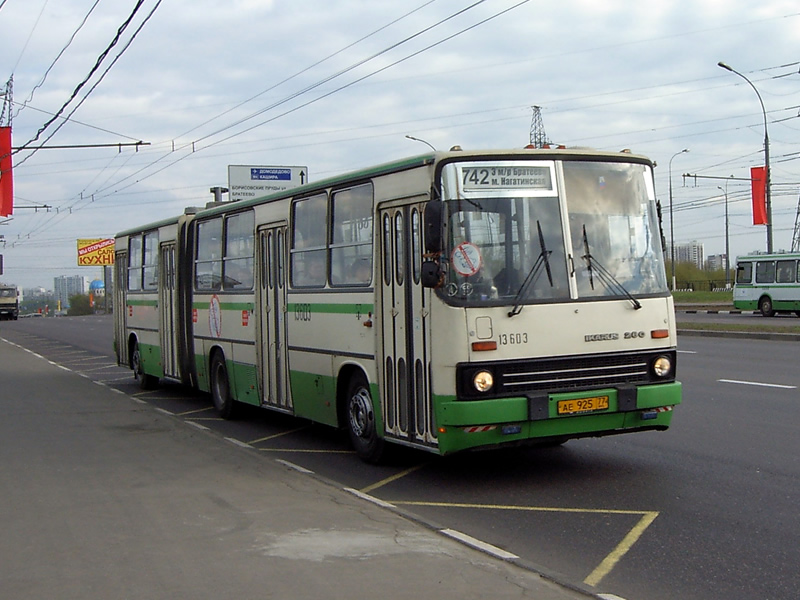 Moskwa, Ikarus 280.33M Nr 13603