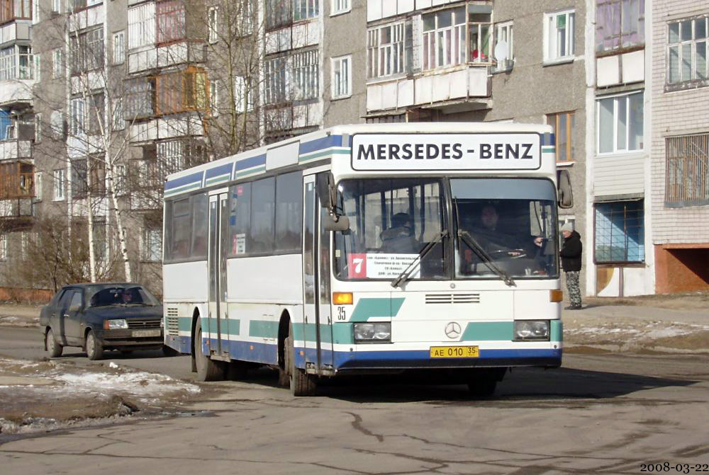 Вологодская область, Mercedes-Benz O405 № АЕ 010 35