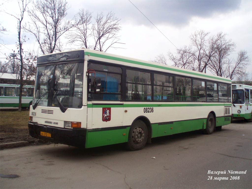 Москва, Ikarus 415.33 № 08236