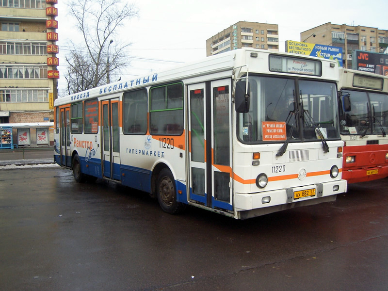 Moskwa, LiAZ-5256.25 Nr 11220