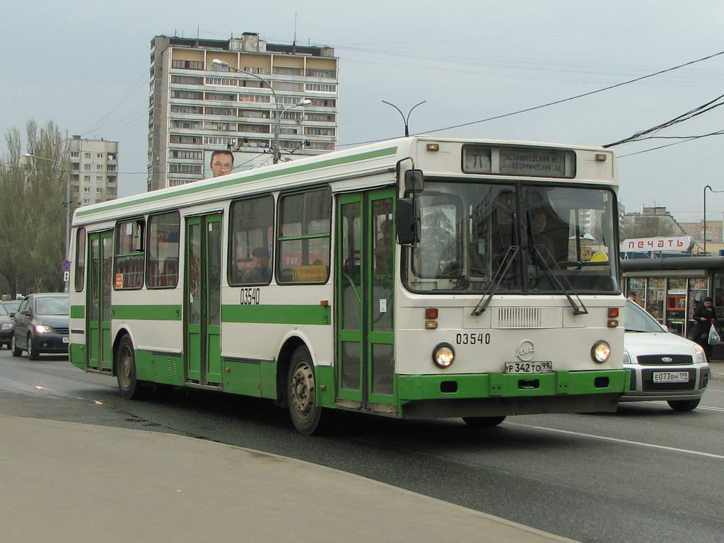 Moskau, LiAZ-5256.25 Nr. 03540