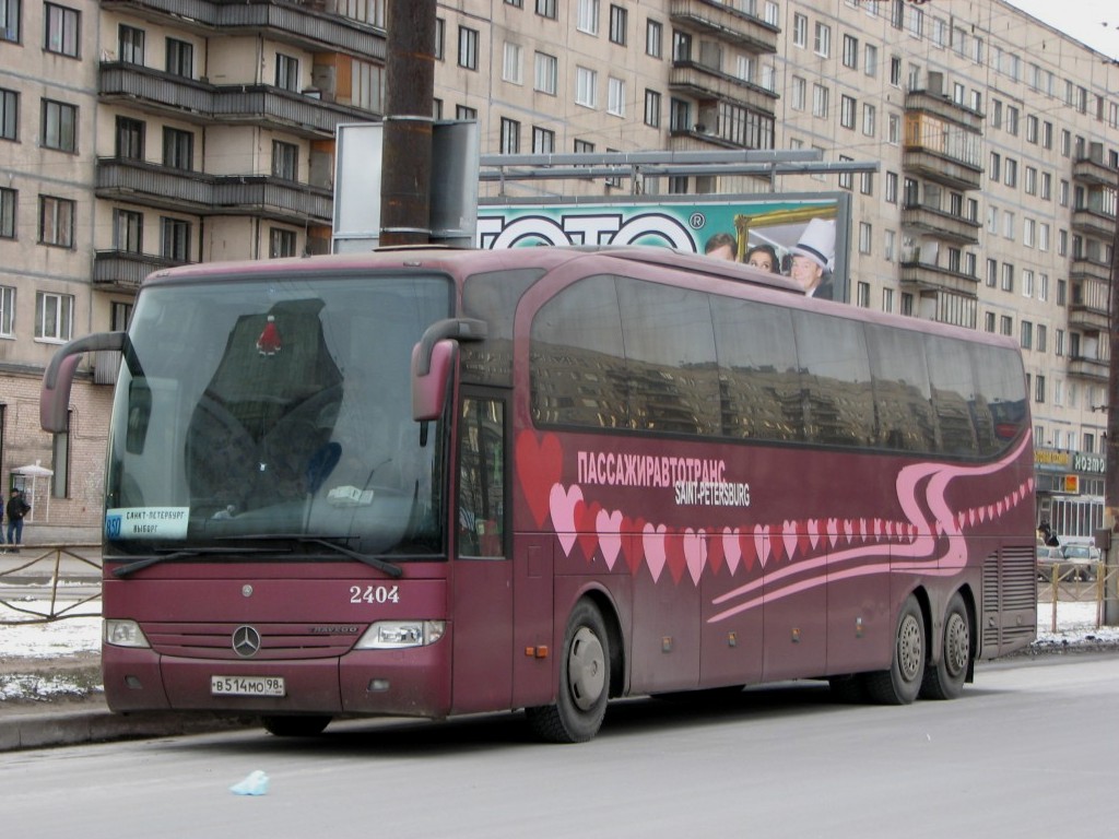 Sankt Peterburgas, Mercedes-Benz O580-17RHD Travego L Nr. 2404